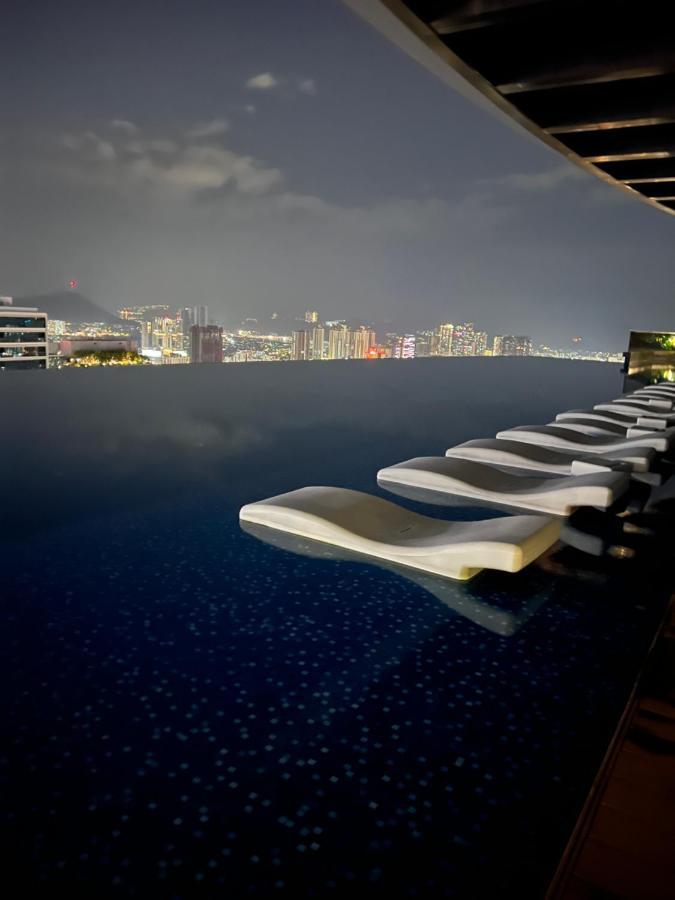 Luxury Suites At Eaton Klcc Kuala Lumpur Exterior foto